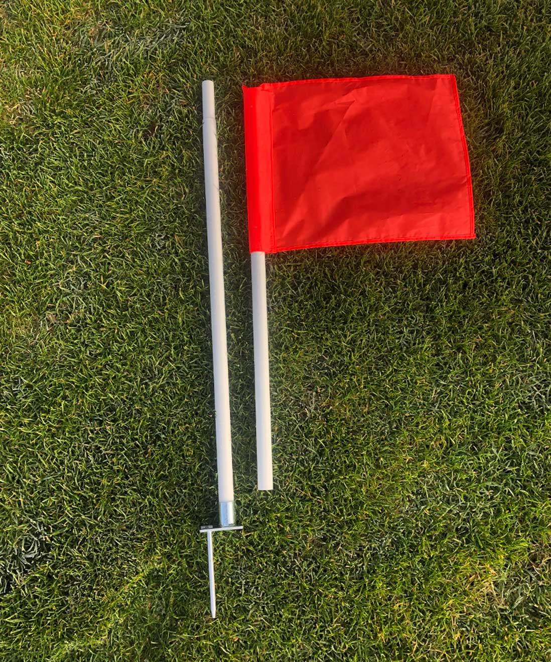Two-Piece Corner Flags for Grass