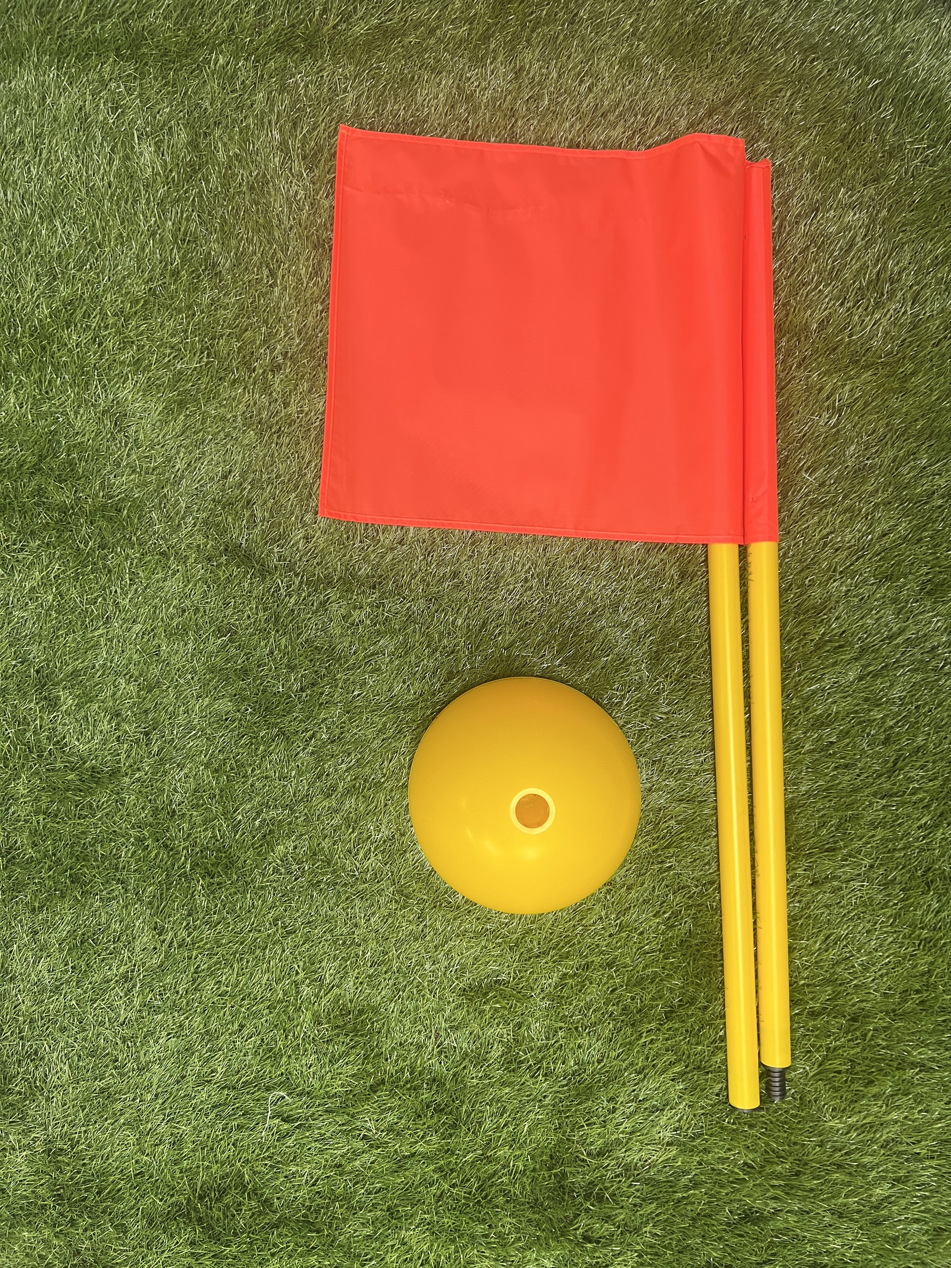 Two-Piece Corner Flags for Turf