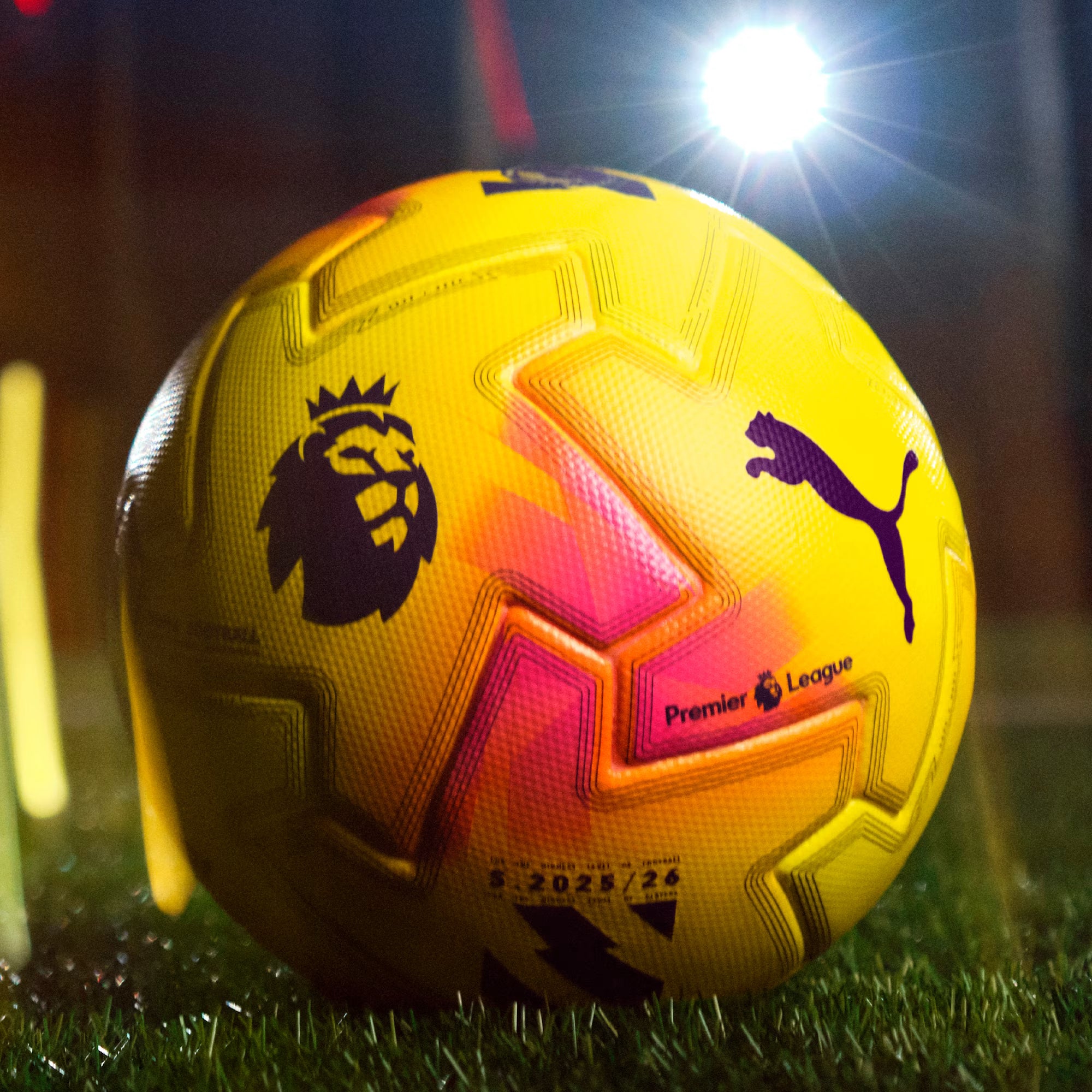 Puma Ultimate Premier League Lights Match Ball